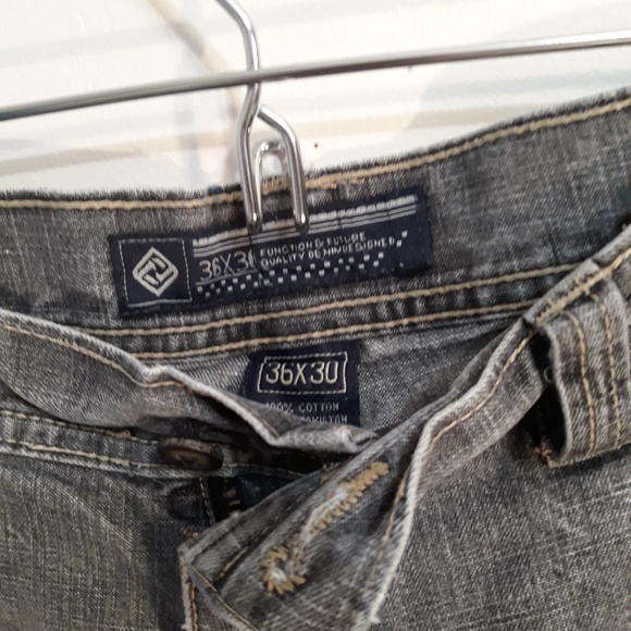 Function and Future Jeans - Picture 5 of 5